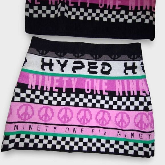 H&M Womens Sweater Set Sz Medium Black Sleeveless Vest Skirt Hippie Y2K Gothrock - Picture 6 of 13